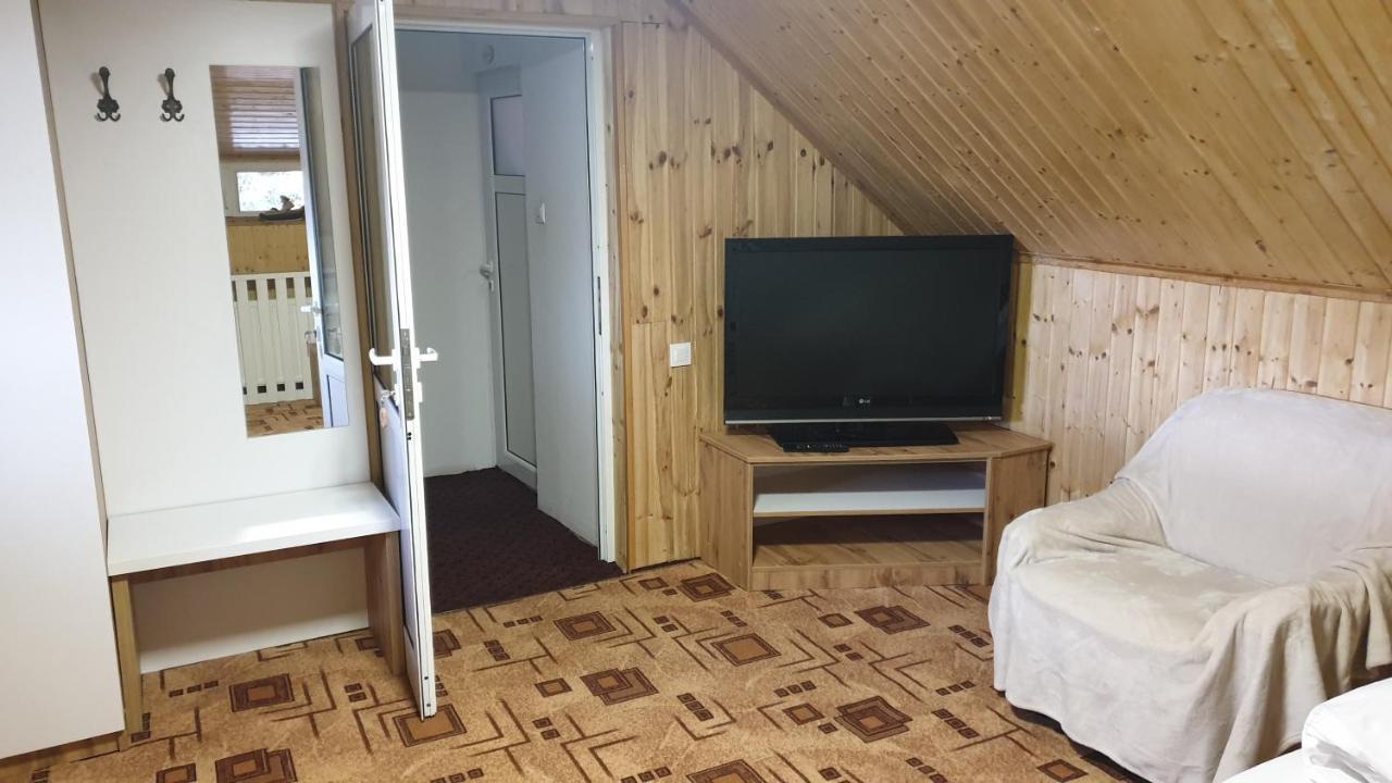 Pensiunea Ardeleanu' Slamnesti Exterior foto
